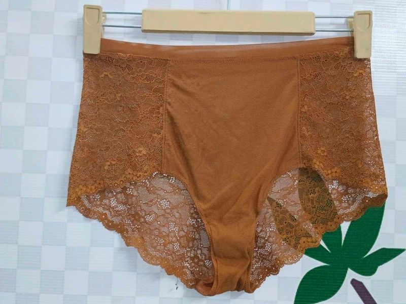 (1300)Lace Detail Briefs