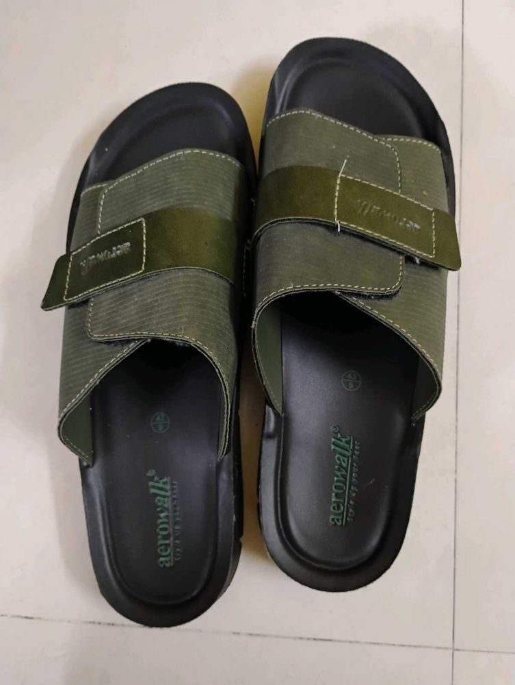 Aerowalk Men's Green Slides