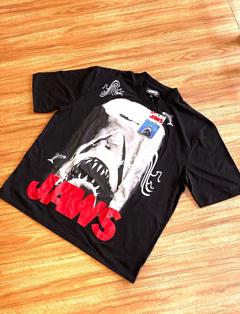 Jaws Graphic T-Shirt
