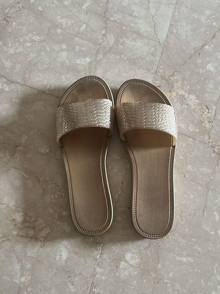 Stylish Golden Flat Sandals size  5