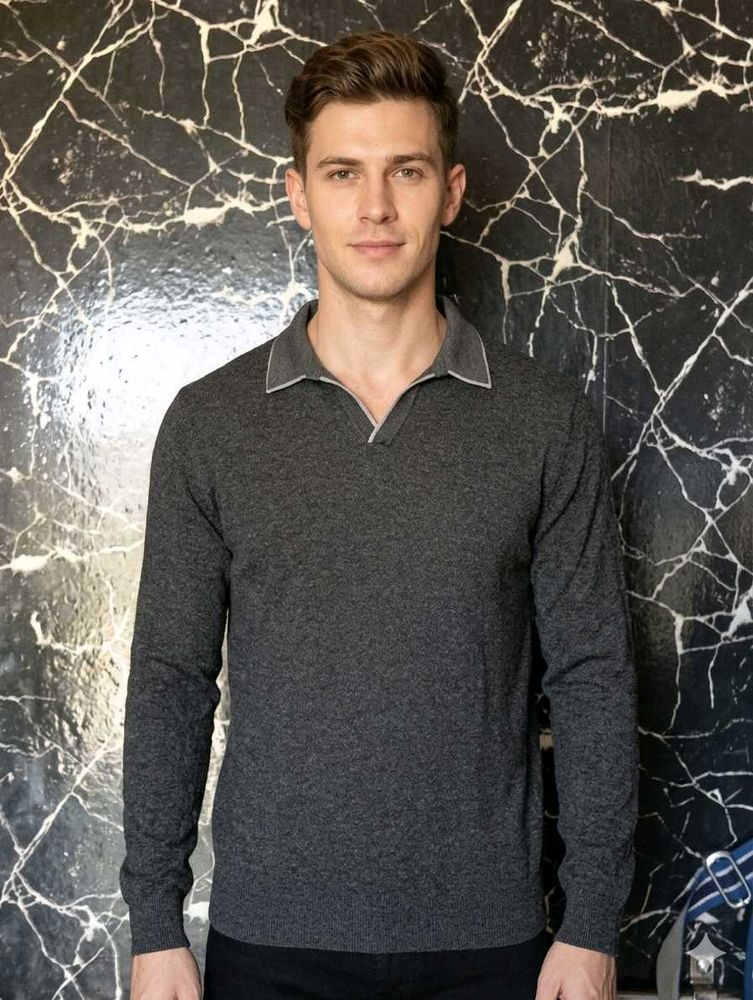 Men's Dark Grey Long Sleeve Sweater