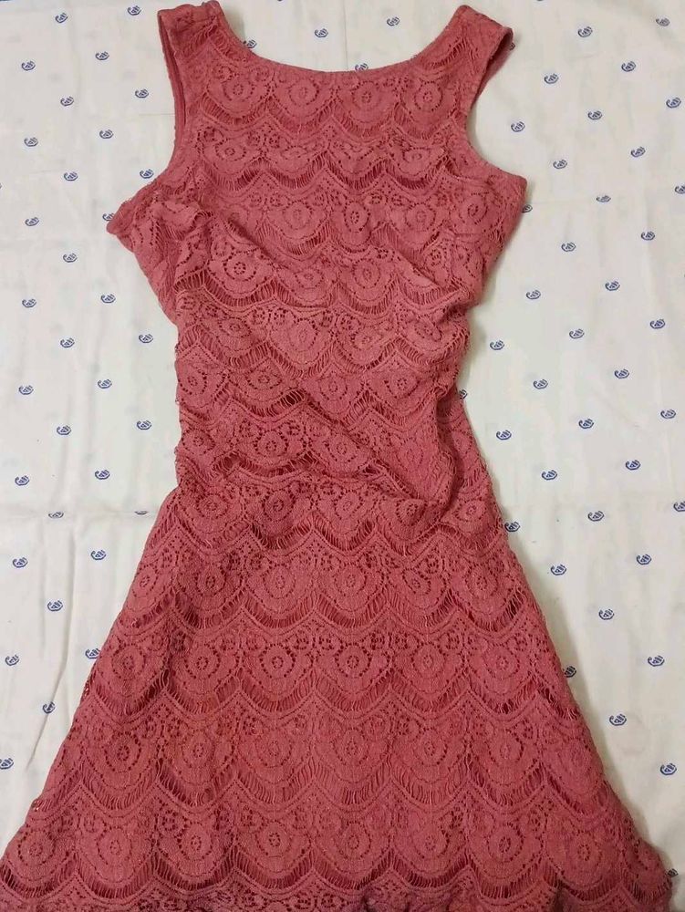 Lace pink dress