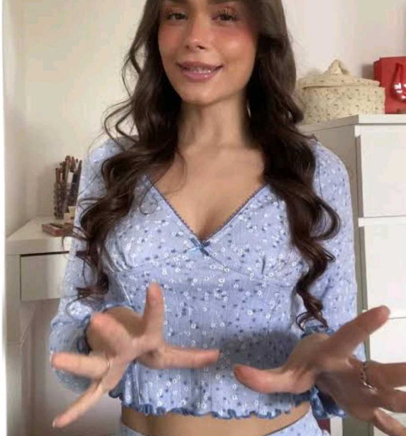 Cute Blue Floral Top