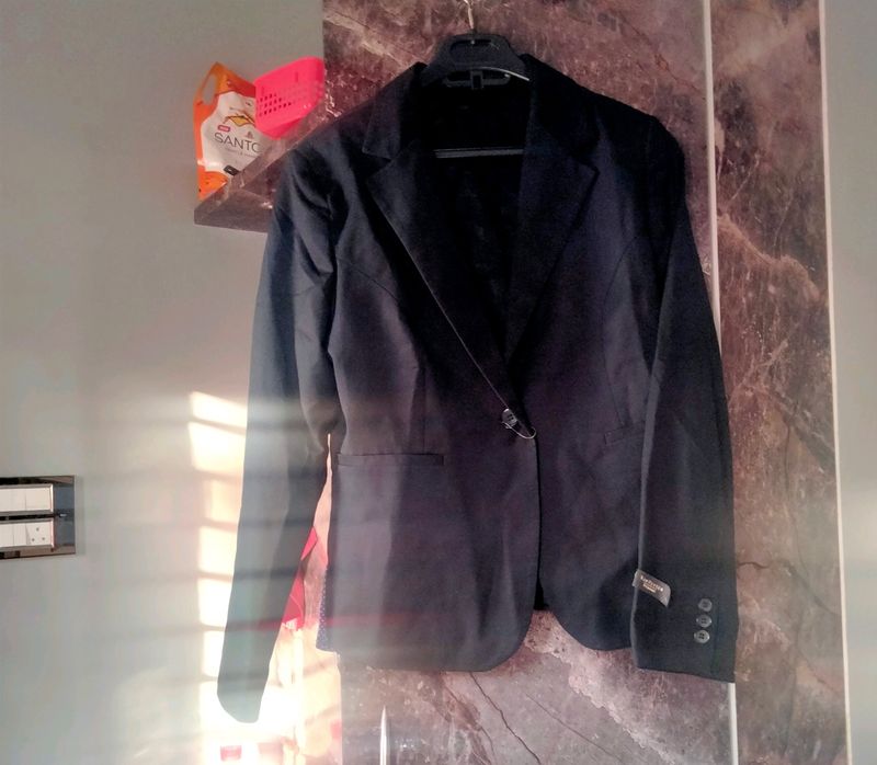 Van Heusen Formal Women Blazer