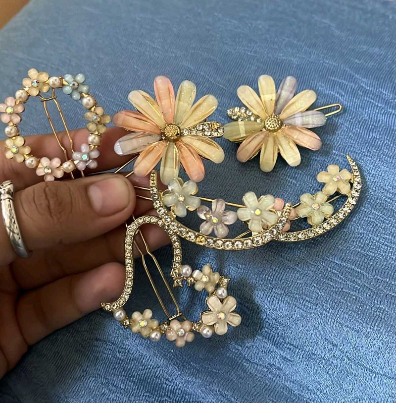 Set of 4 Floral Hair Pins &amp; Clips