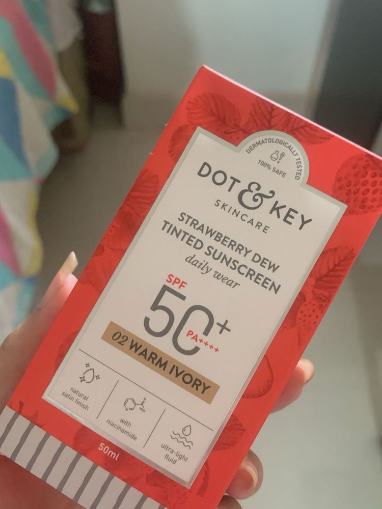 Dot &amp; Key Tinted Sunscreen SPF 50(warm ivory)