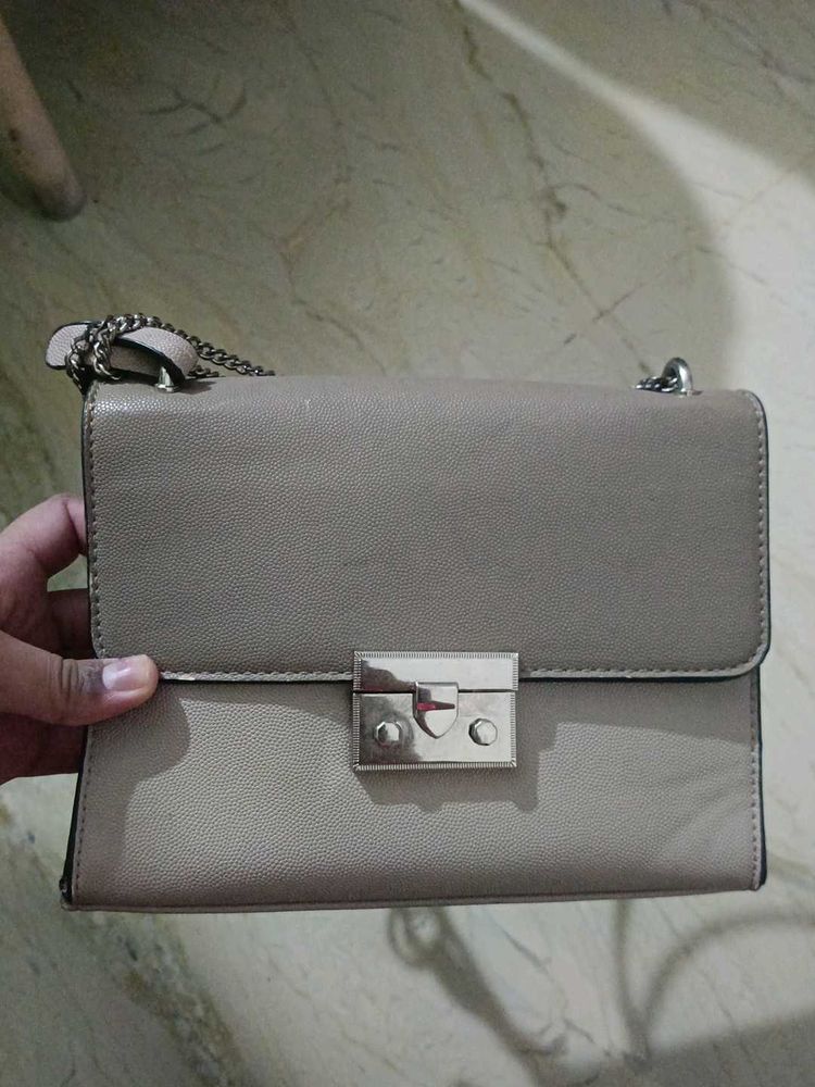 Stylish Taupe Chain Shoulder Bag