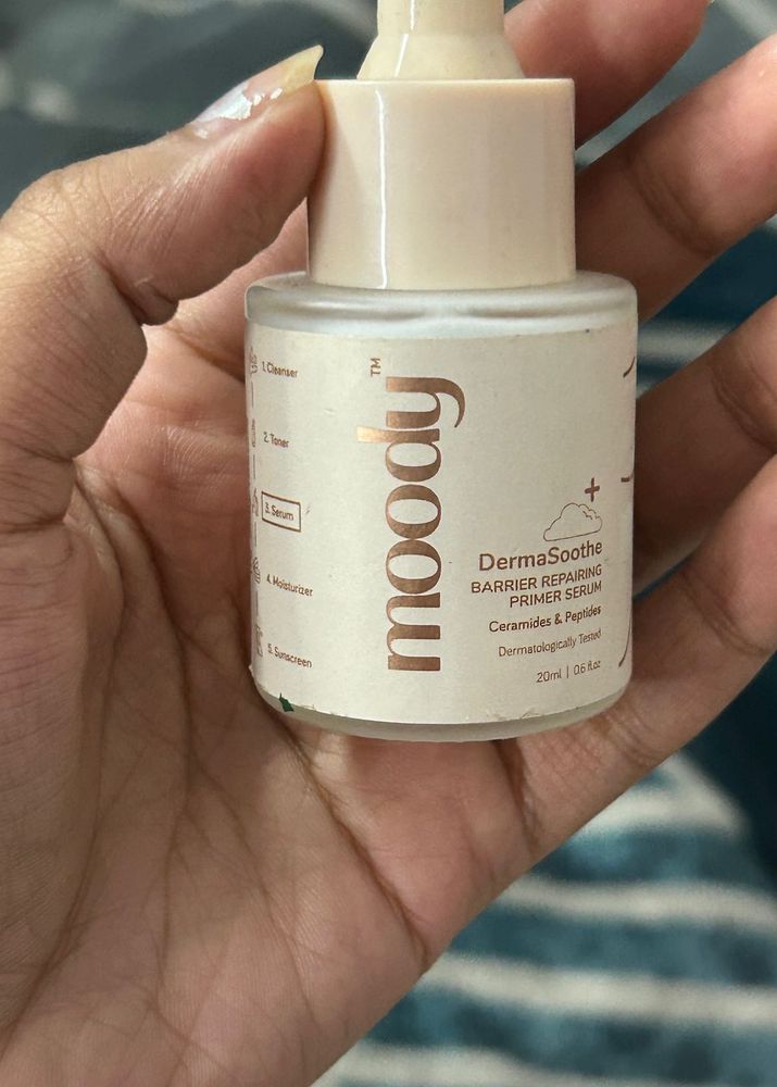 Moody DermaSoothe Barrier Repairing Primer Serum