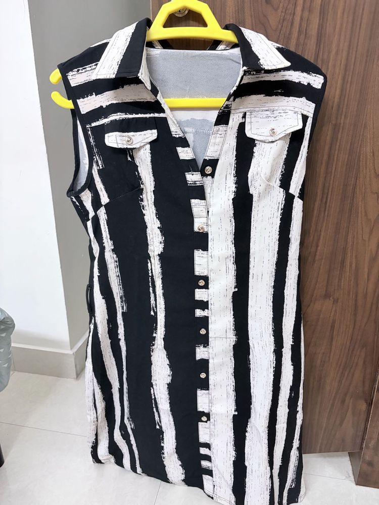 Stylish Sleeveless Striped Dress