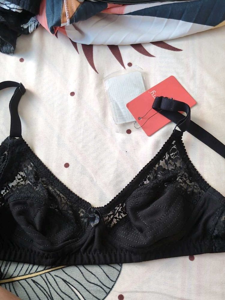 Elegant Black Lace Bra