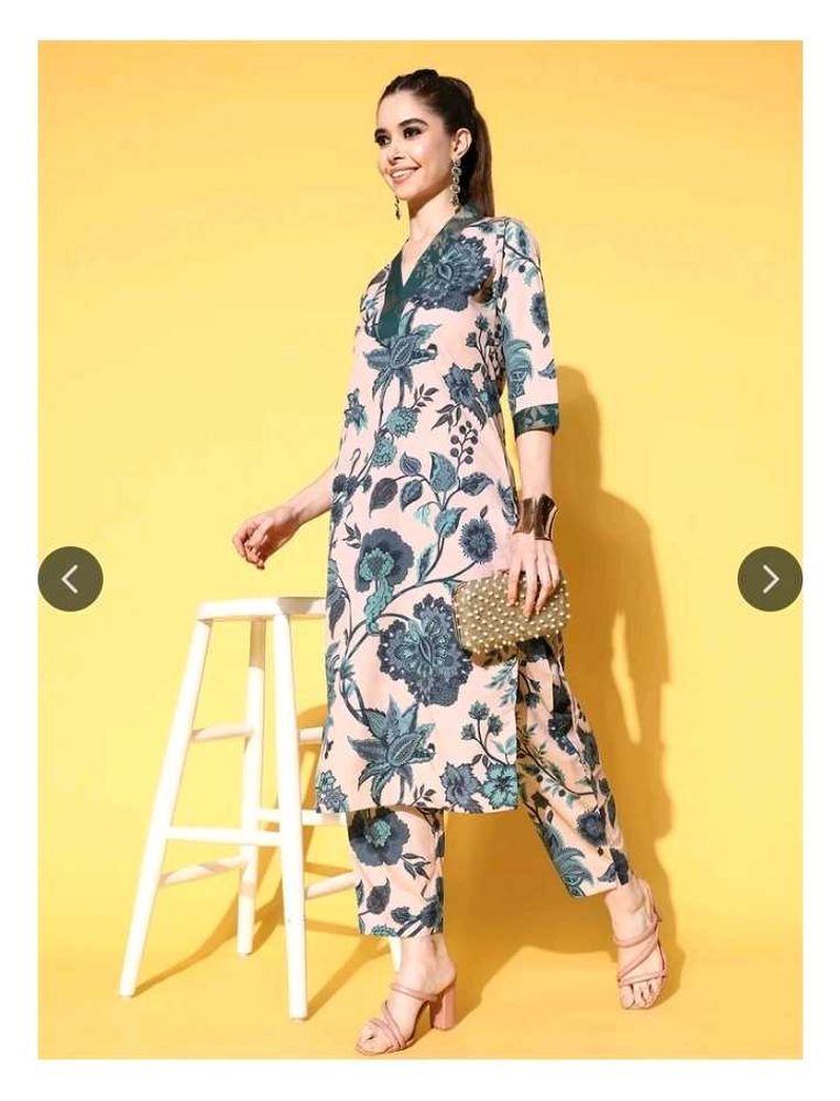 Ahalyaa Elegant Floral Kurta Set with Pants