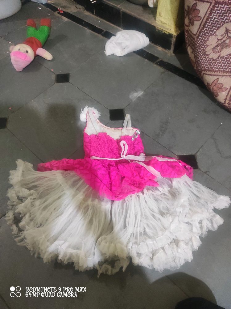 Mini net frock for girls