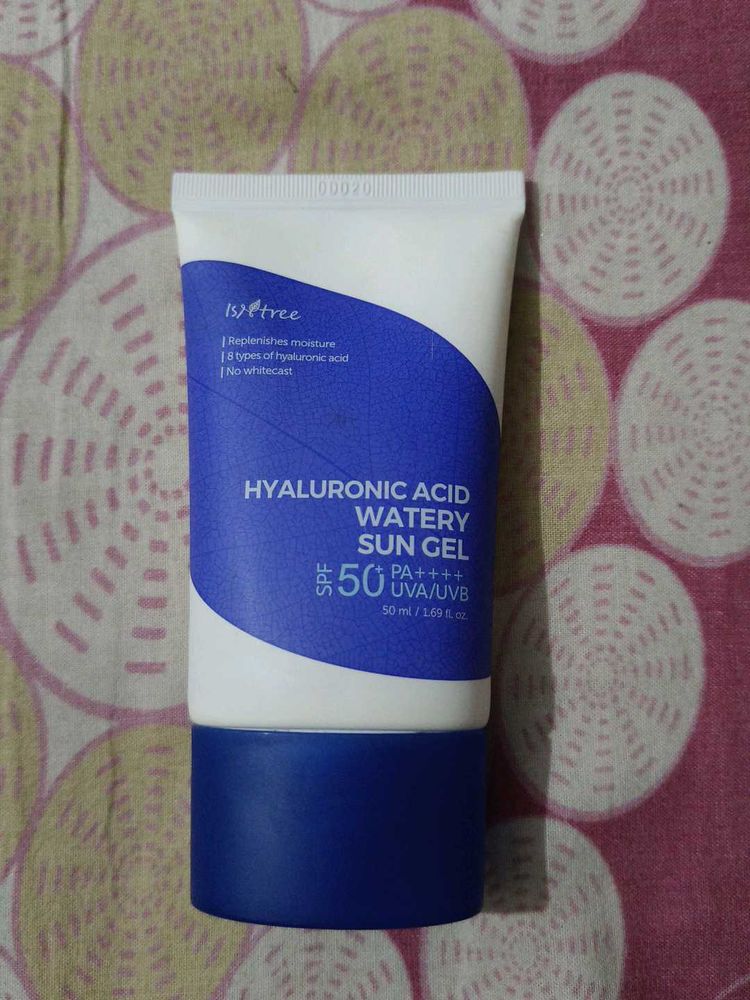 Isntree Hyaluronic Acid Watery Sun Gel SPF 50