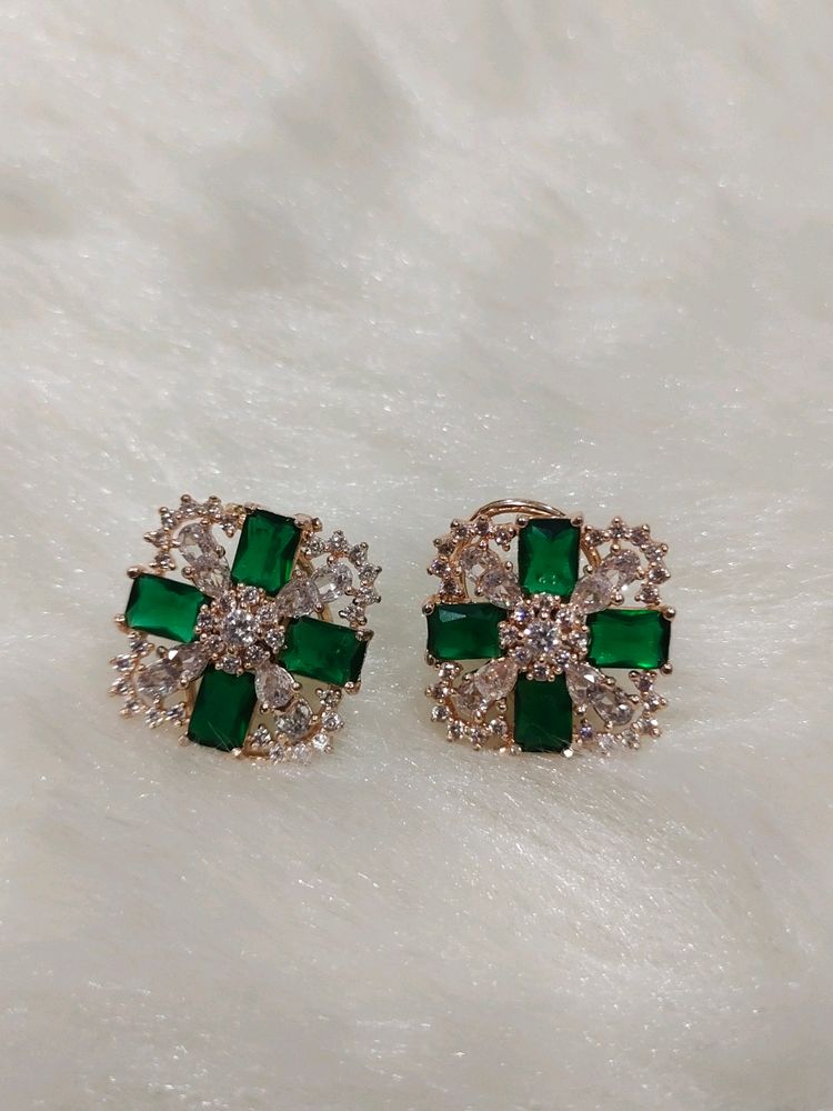Emerald Stone Earing