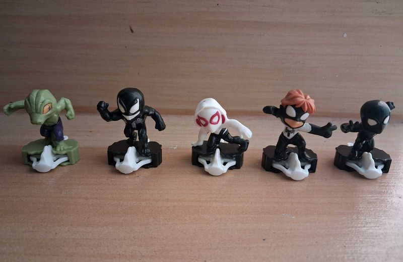5 Kinderjoy Spider-Man Edition Figurines