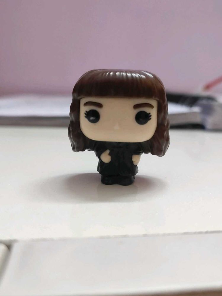 Hermoine kinderjoy figure