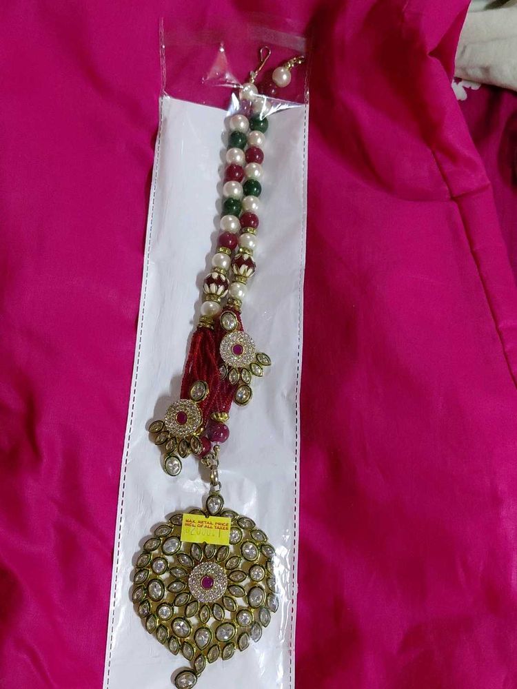 Beautiful Indian Maang Tikka &amp; Earring Set