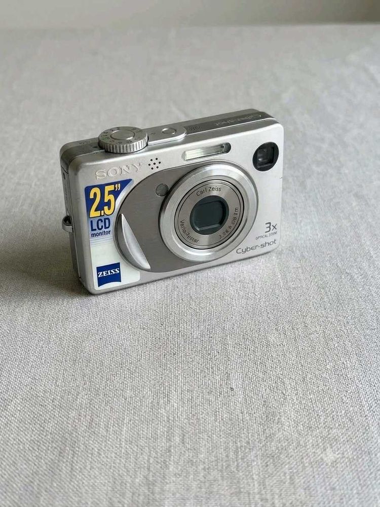 Sony Cyber-shot Digital Camera