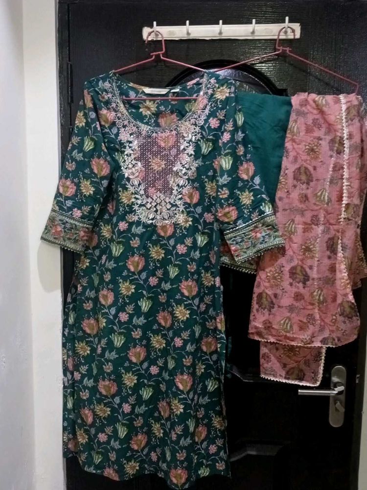 Embroidered Green Floral Kurta Set