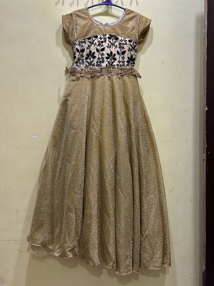 Elegant Gold Shimmer Maxi Dress