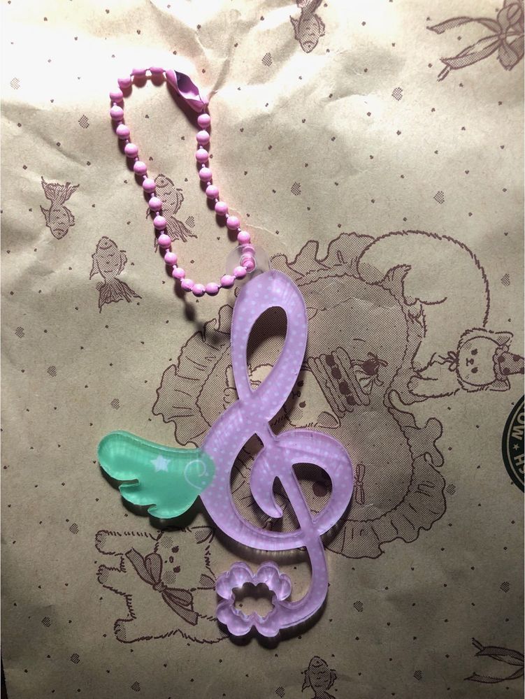 Music Note Keychain Charm 𑣲𝄞