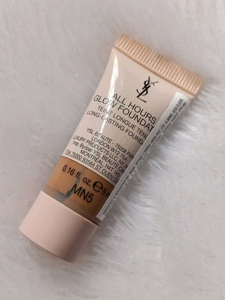 ves Saint Laurent Foundation - All Hours Glow ❤️�