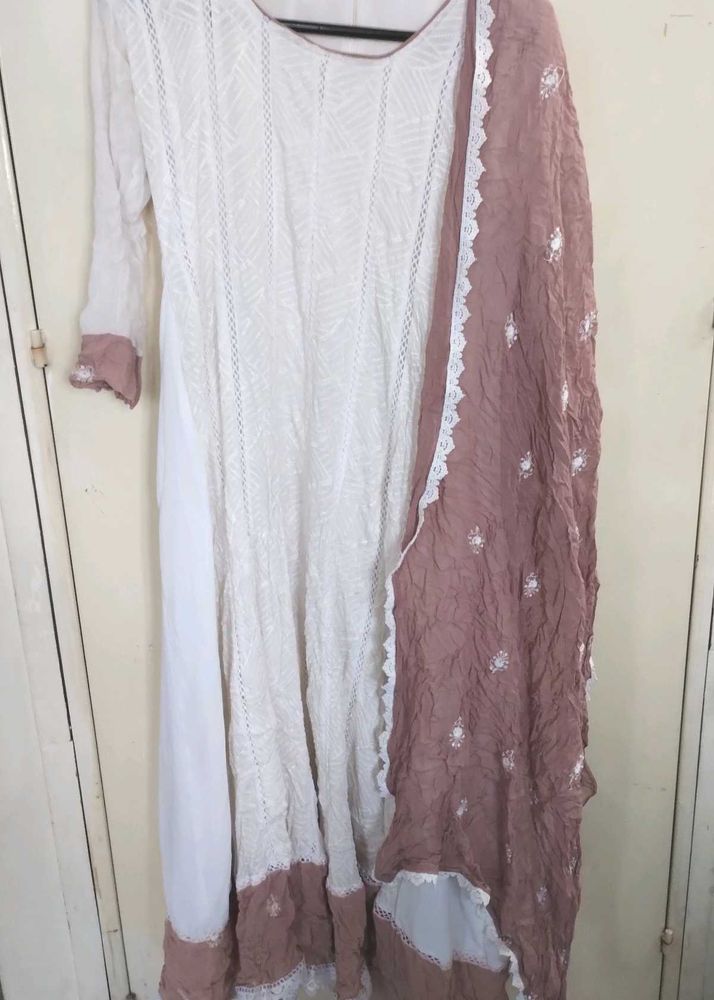 Elegant White Chikankari Kurta Set with Dupatta