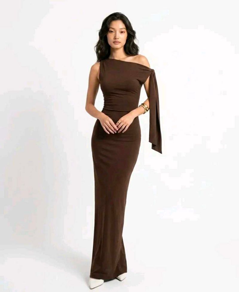 🤎 Elegant Brown Tie-Up Maxi Dress