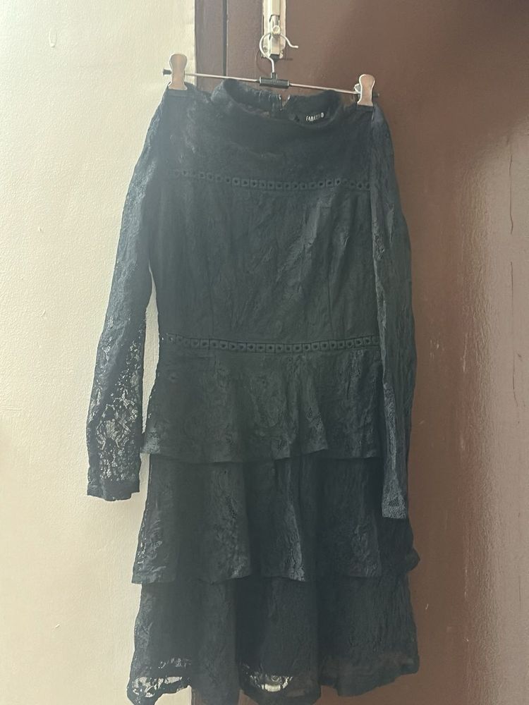 Elegant Black Lace Tiered Dress