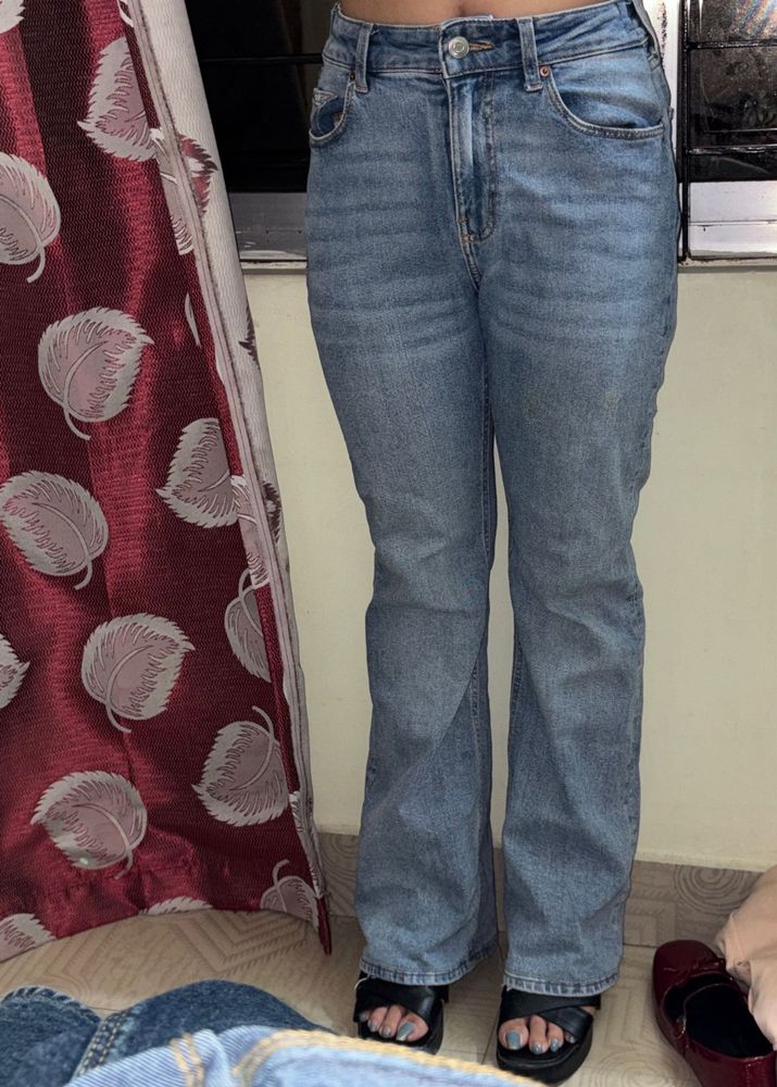 Light Wash Flared Jeans