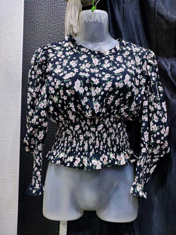 Floral print top