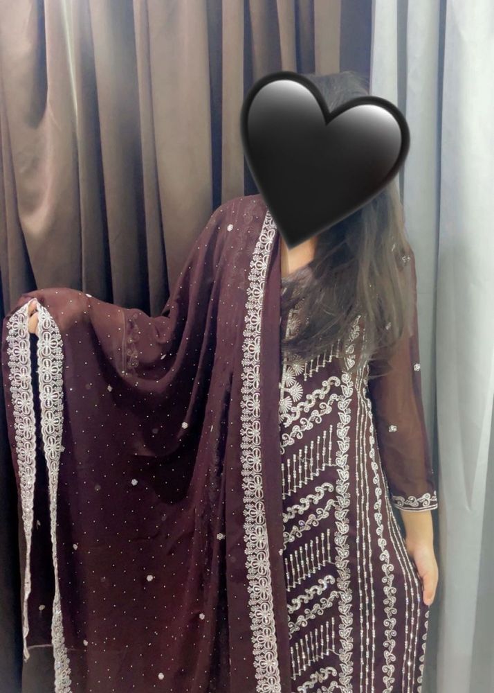 Elegant Embroidered Kurta Set with Dupatta