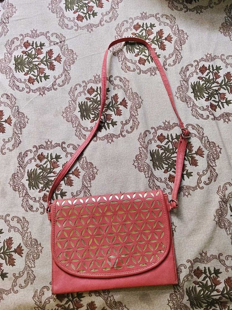Stylish Pink Crossbody Bag with Cutout Detail
