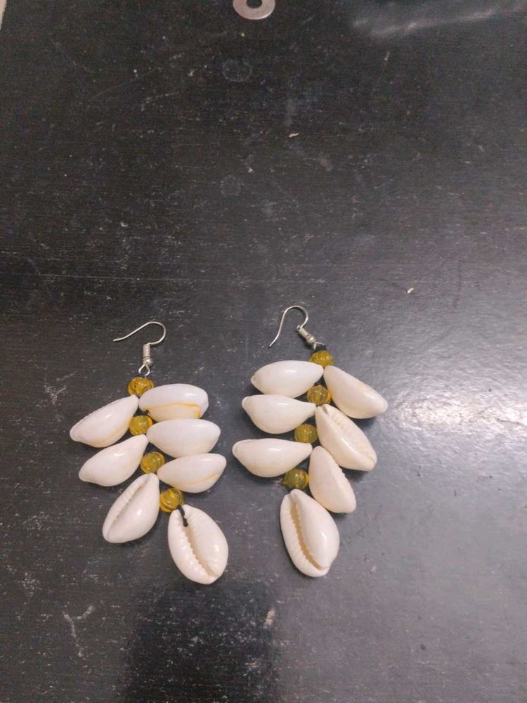 Seashell Dangle Earrings