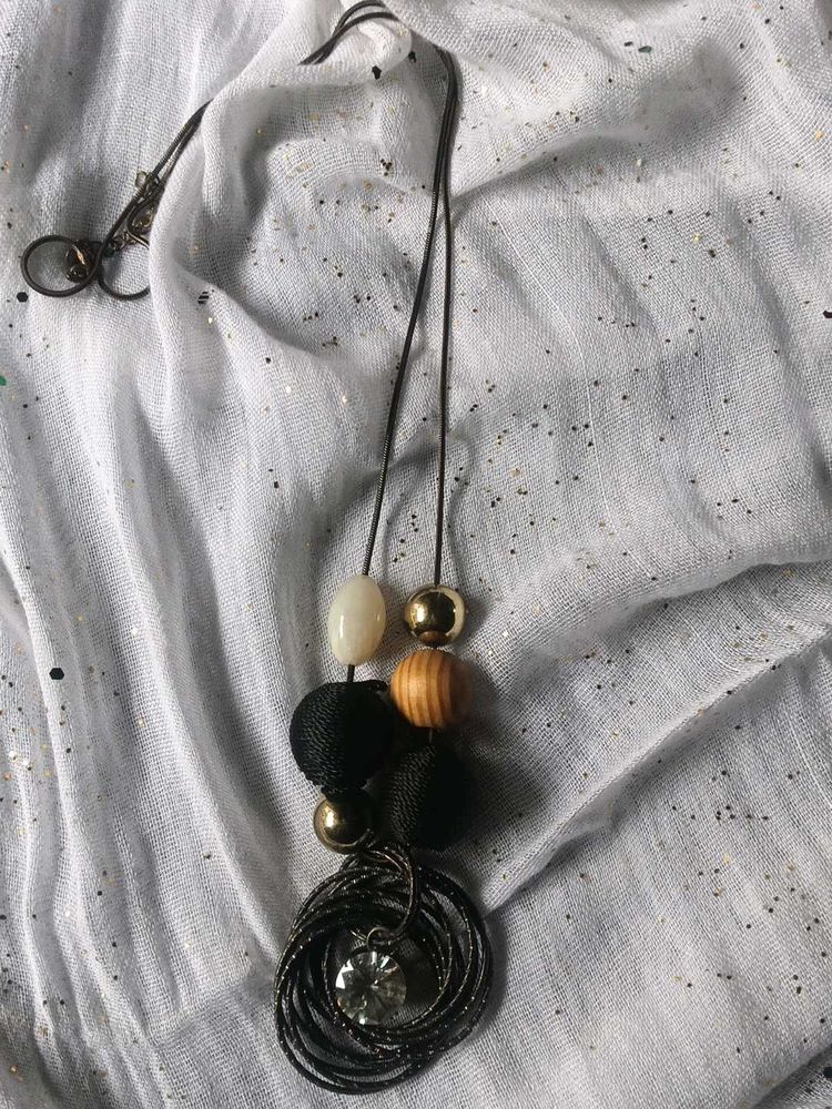 Boho Beaded Pendant Necklace