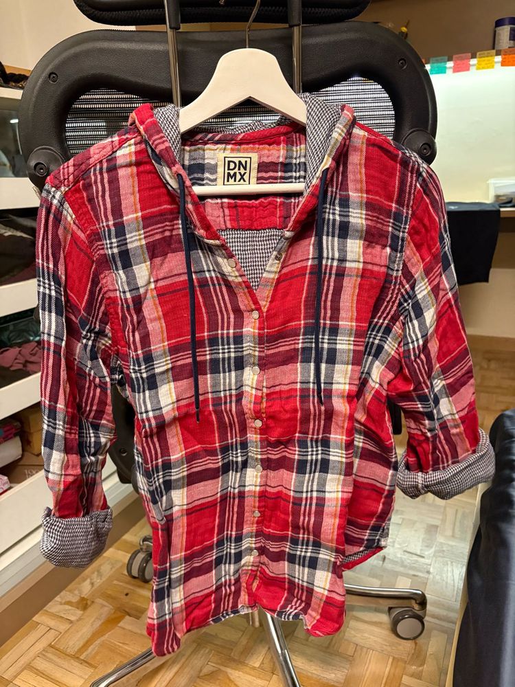 Ref Plaid Button-Up Hoodie Shirt