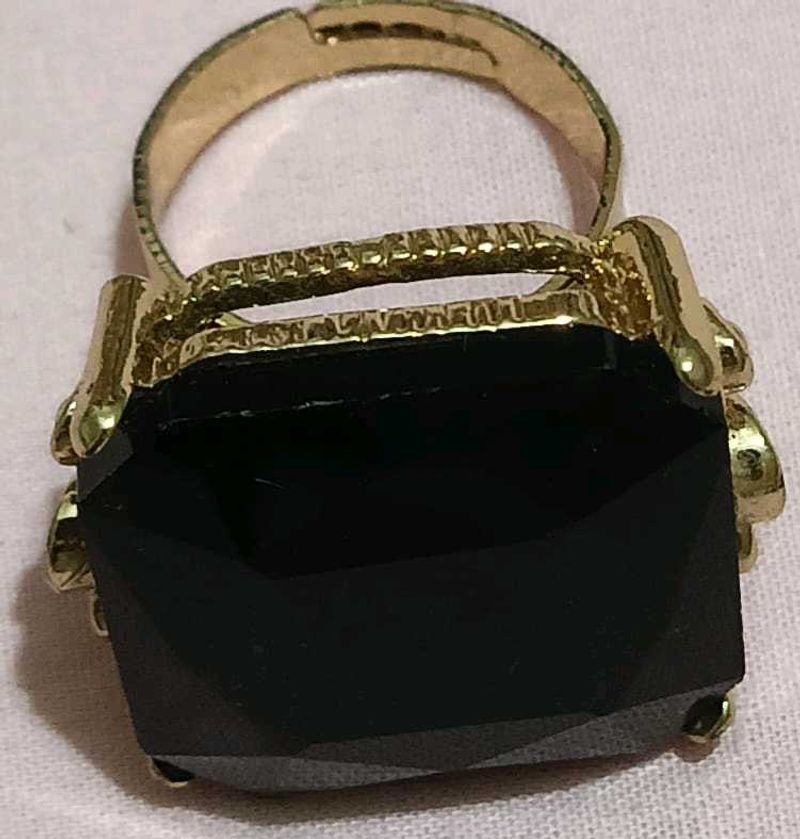 Vintage Black Stone Statement Ring