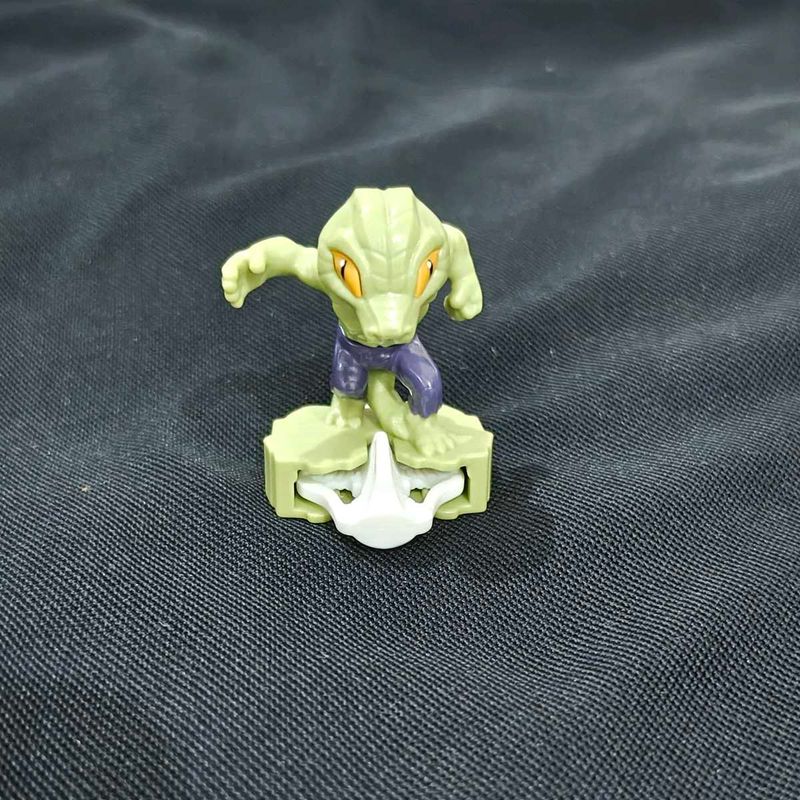 Kinder Joy Lizard Toy 💚