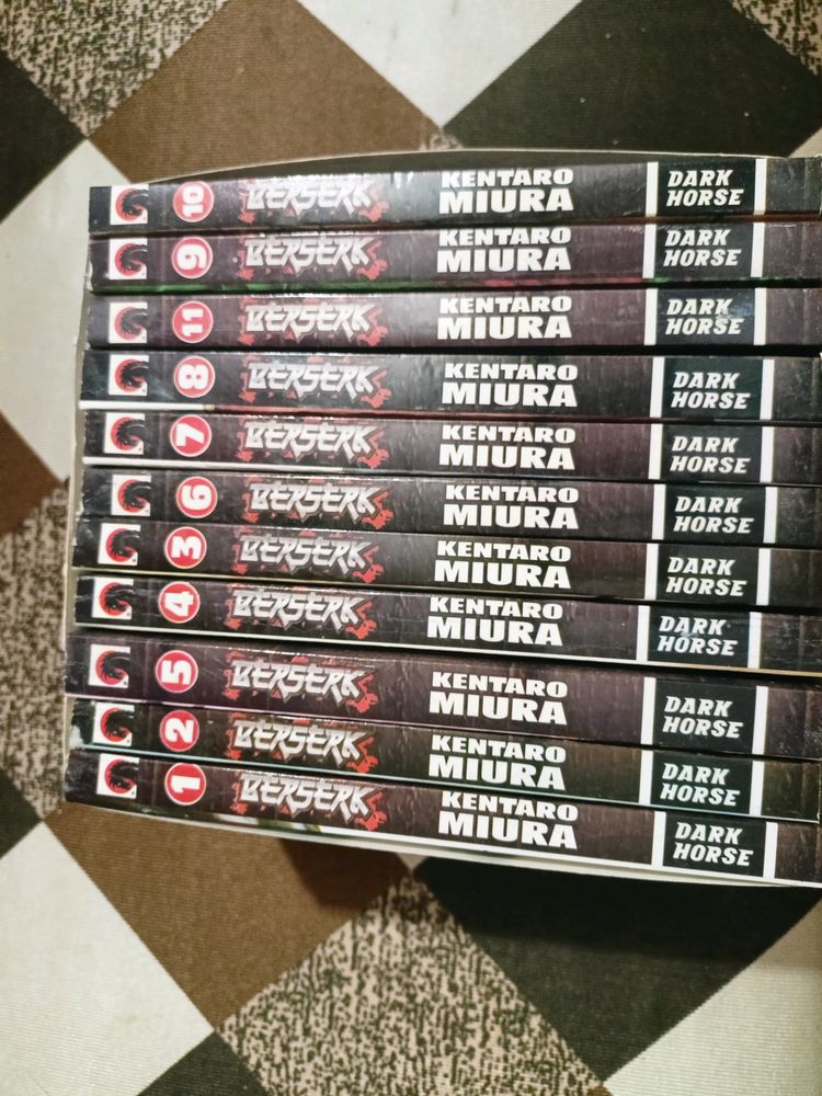 Berserk Manga Set