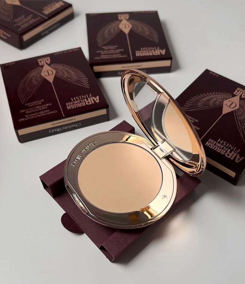 Charlotte Tilbury Airbrush Flawless Finish Compact