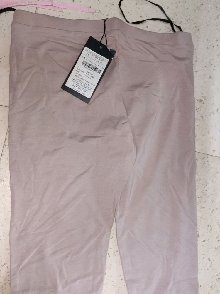 Pitch Leggings