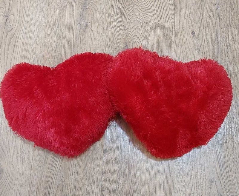 Set Of 2 Soft Toy Hearts