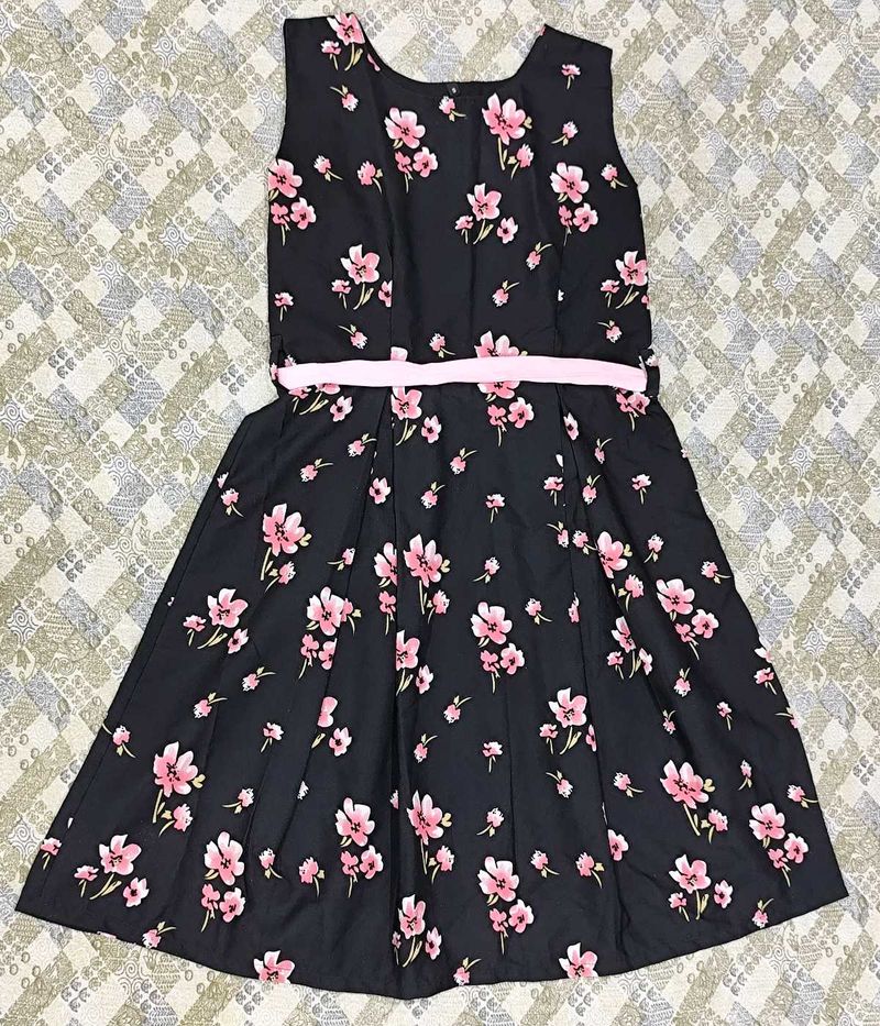 Floral Print Dress with Belt