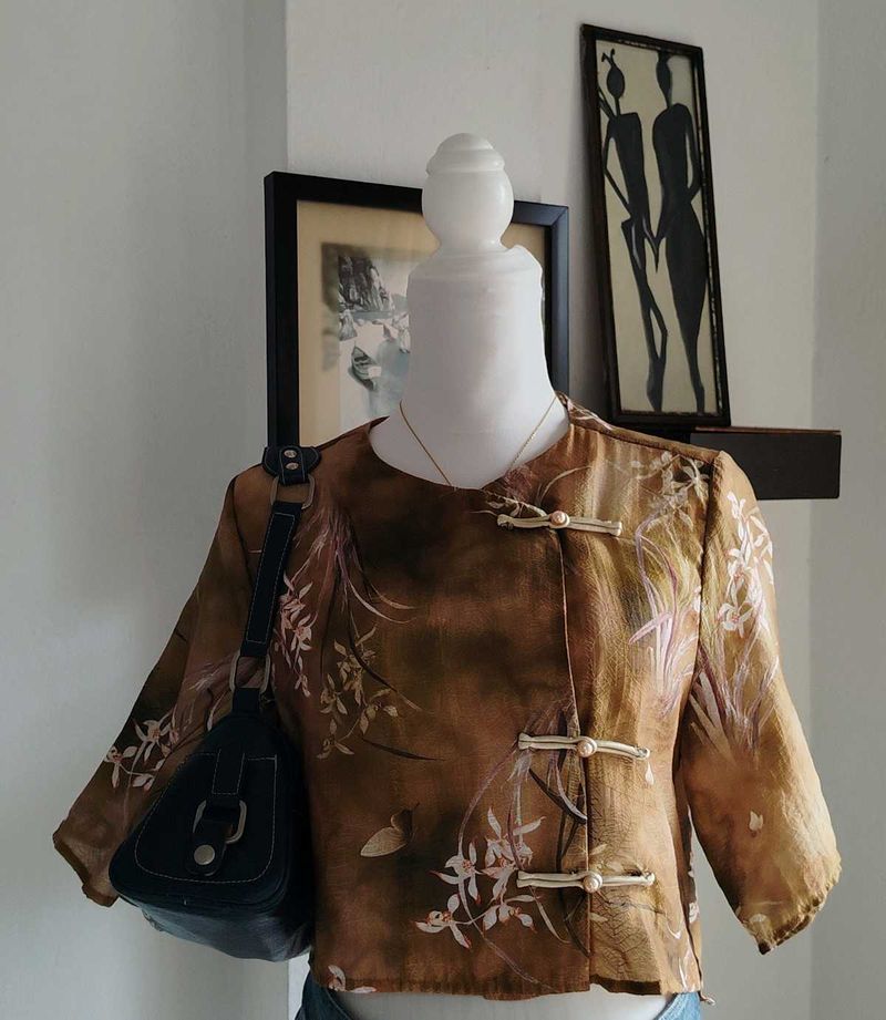 Chic Brocade Mandarin Collar Blouse