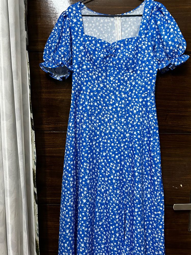 Blue Floral Puff Sleeve Midi Dress