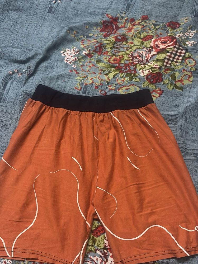 Trendy Orange Abstract Print Shorts