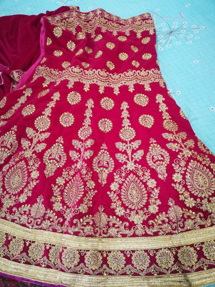 Beautiful Bridal Velvet Lahnga