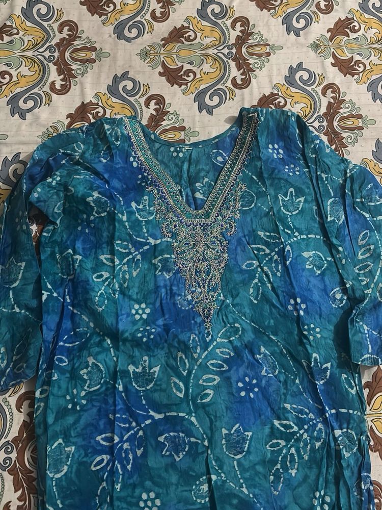 Blue Tie-Dye Embroidered Kurta