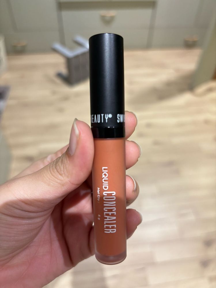 Beauty Switch Liquid Concealer /color corrector