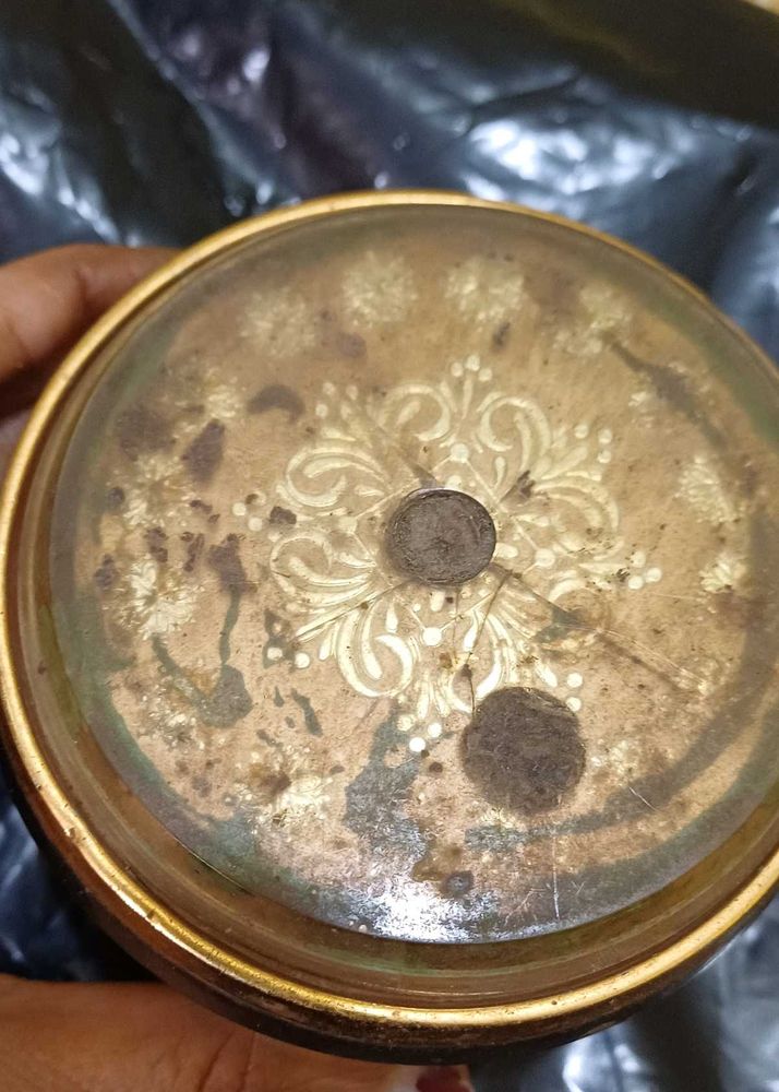 Vintage Powder Compact